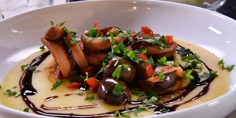 Calamari with olives