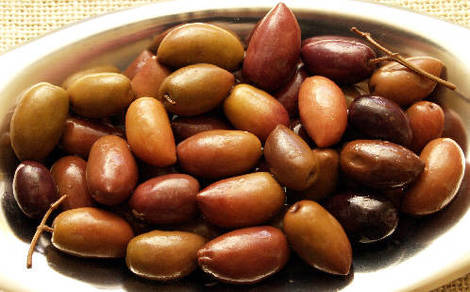 Blonde Kalamata olives