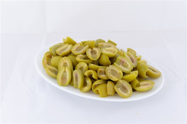 Green Halkidikis halves olives