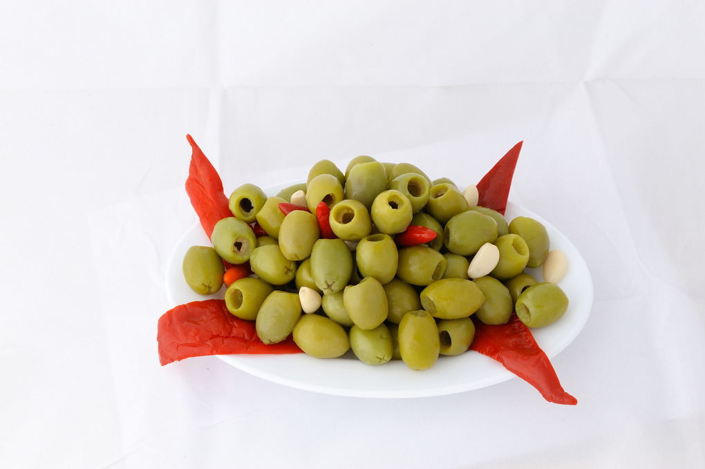 GREEN PITTED SPICY